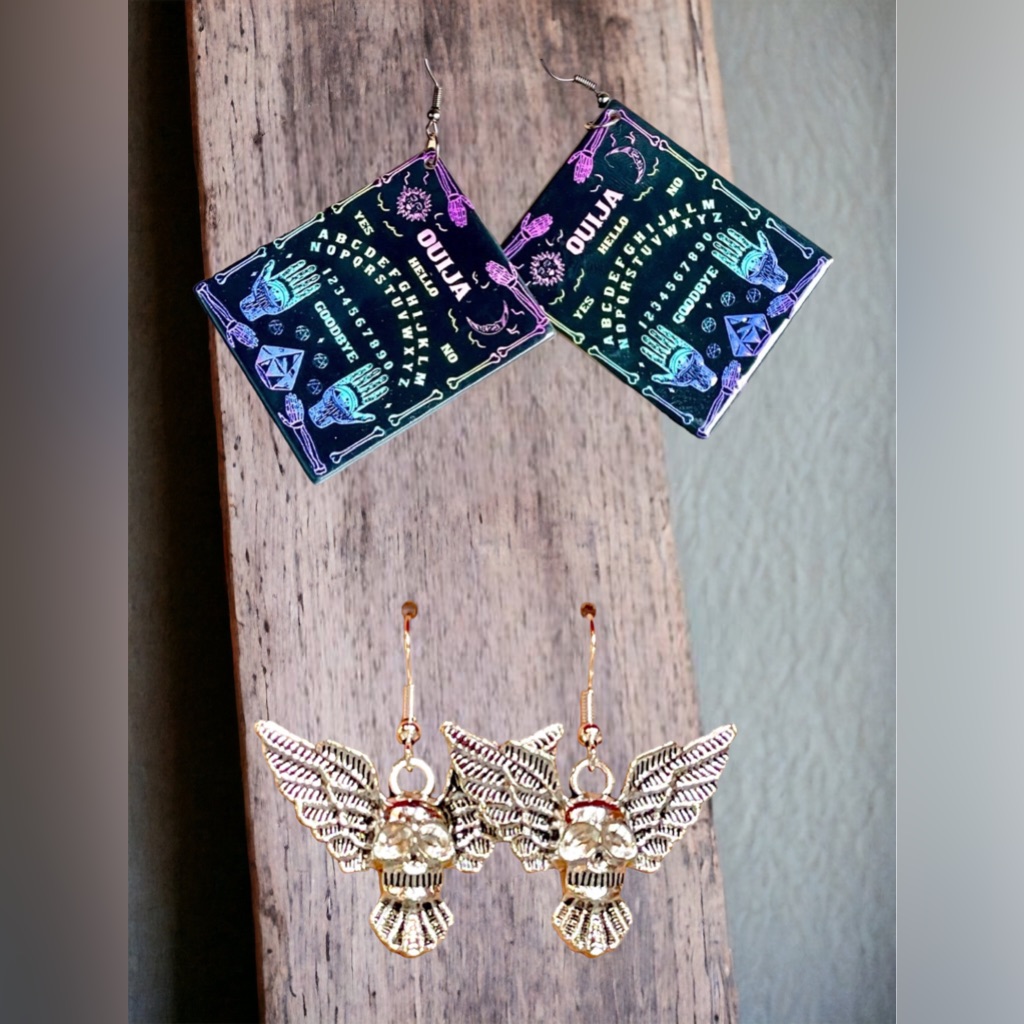 New 2 Pack Halloween Earrings Ouija Board And Winged Skulls